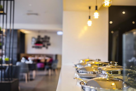Voco Brisbane City Centre, An IHG Hotel - Holiday Adelaide 4