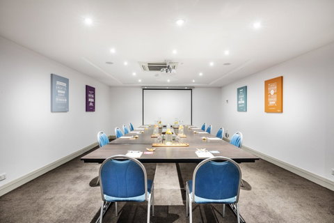 Voco Brisbane City Centre, An IHG Hotel - Holiday Adelaide 9