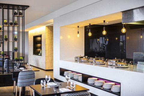 Voco Brisbane City Centre, An IHG Hotel - Holiday Adelaide 10