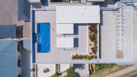 Echelon Apartments Yeppoon - Holiday Adelaide 5