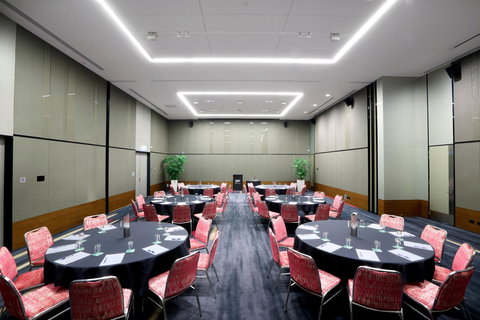 RACV Royal Pines Resort Gold Coast - Holiday Adelaide 38