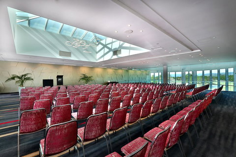 RACV Royal Pines Resort Gold Coast - Holiday Adelaide 35