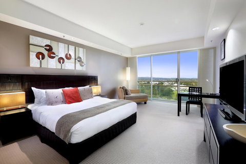 RACV Royal Pines Resort Gold Coast - Holiday Adelaide 4