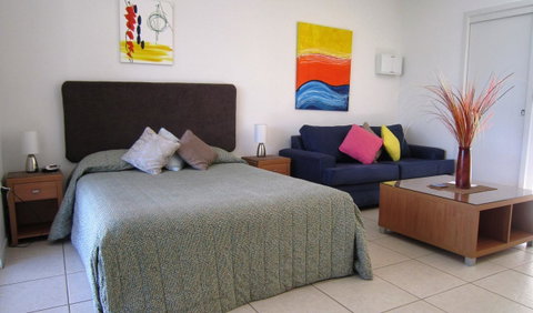 Waterview Airlie Beach - Holiday Adelaide 32