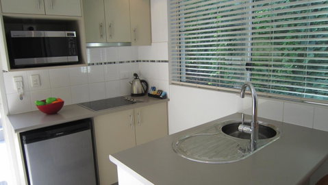 Waterview Airlie Beach - Holiday Adelaide 19