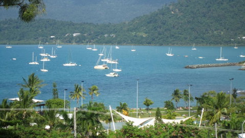 Waterview Airlie Beach - Holiday Adelaide 18