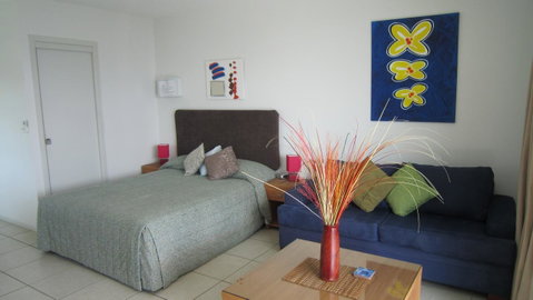 Waterview Airlie Beach - Holiday Adelaide 4