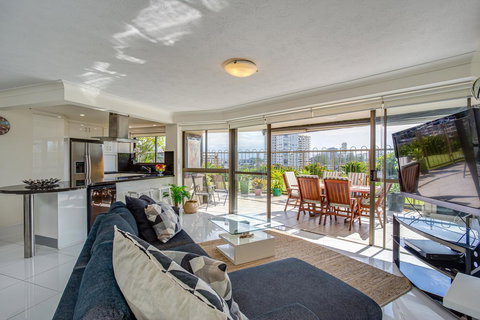 Gemini Court Holiday Apartments - Holiday Adelaide 1