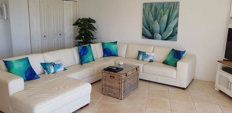 Gemini Court Holiday Apartments - Holiday Adelaide 24