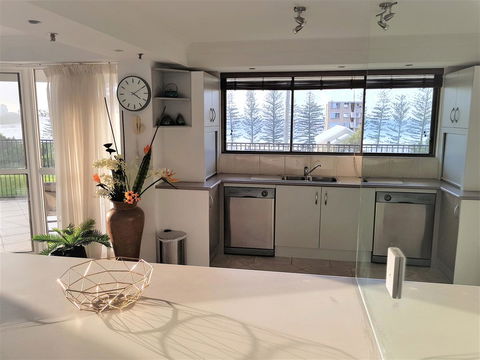 Gemini Court Holiday Apartments - Holiday Adelaide 34