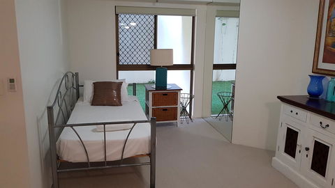 Gemini Court Holiday Apartments - Holiday Adelaide 14