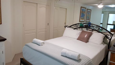 Gemini Court Holiday Apartments - Holiday Adelaide 15