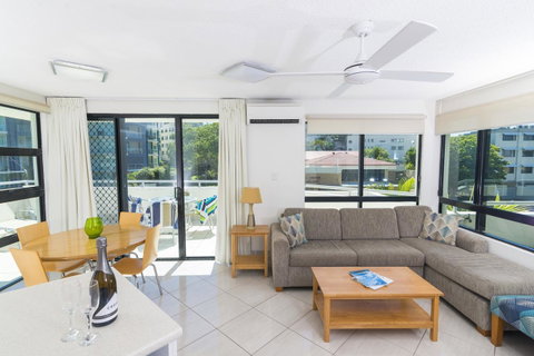 Beach Club Resort Mooloolaba - Holiday Adelaide 1