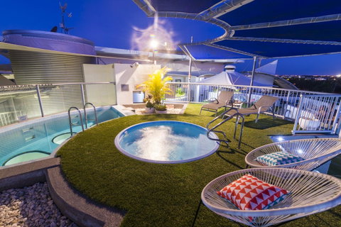 Beach Club Resort Mooloolaba - Holiday Adelaide 9