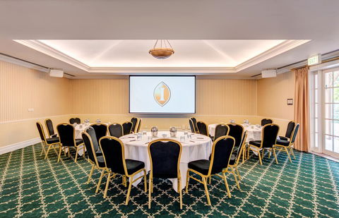 InterContinental Sanctuary Cove Resort, An IHG Hotel - Holiday Adelaide 10