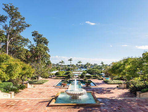 InterContinental Sanctuary Cove Resort, An IHG Hotel - Holiday Adelaide 9