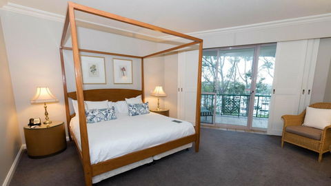InterContinental Sanctuary Cove Resort, An IHG Hotel - Holiday Adelaide 11