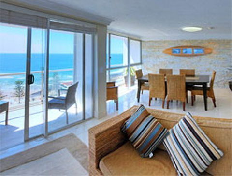 Burleigh Beach Tower - Holiday Adelaide 12