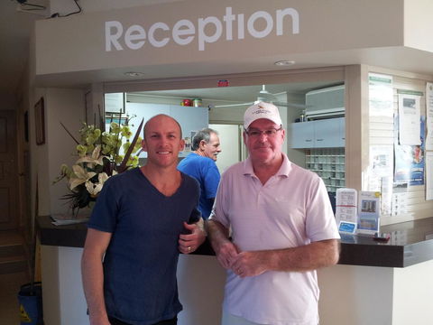 Burleigh Beach Tower - Holiday Adelaide 9