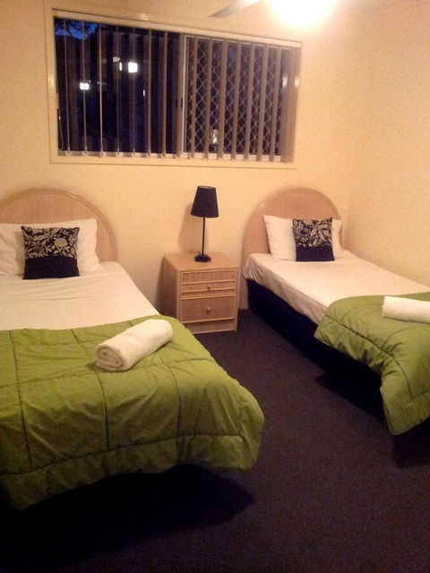 Champelli Palms Apartments - Holiday Adelaide 18