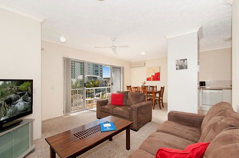 Champelli Palms Apartments - Holiday Adelaide 4