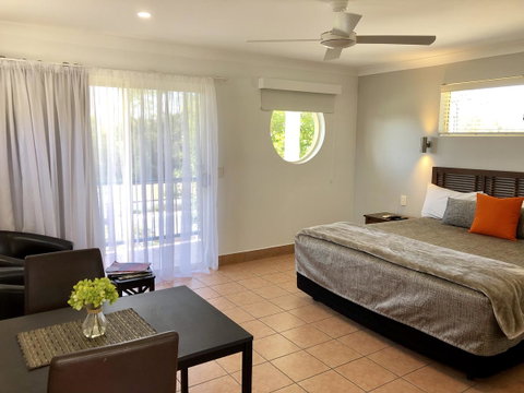 Anchor Motel Noosa - Holiday Adelaide 2
