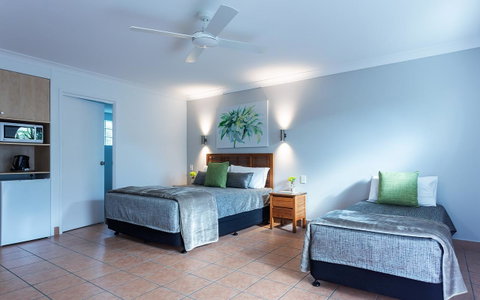 Anchor Motel Noosa - Holiday Adelaide 9