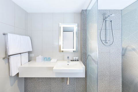 Holiday Inn Express Brisbane Central, An IHG Hotel - Holiday Adelaide 9
