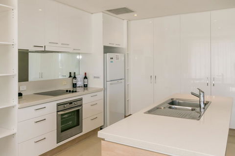 Grand Mercure Allegra Hervey Bay - Holiday Adelaide 11