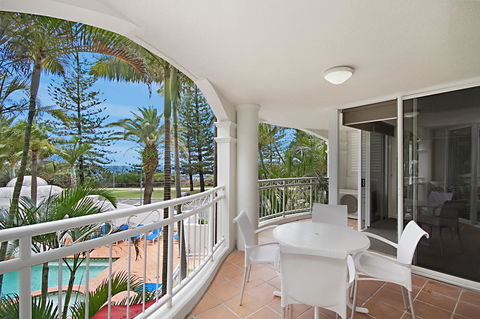 ULTIQA Burleigh Mediterranean Resort - Holiday Adelaide 34