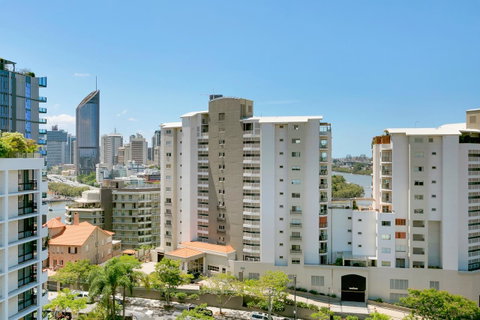 Quest South Brisbane - Holiday Adelaide 13