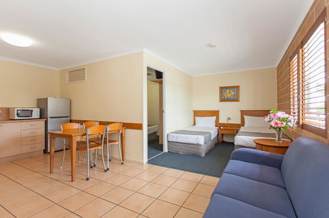 Windmill Motel & Events Centre - Holiday Adelaide 2