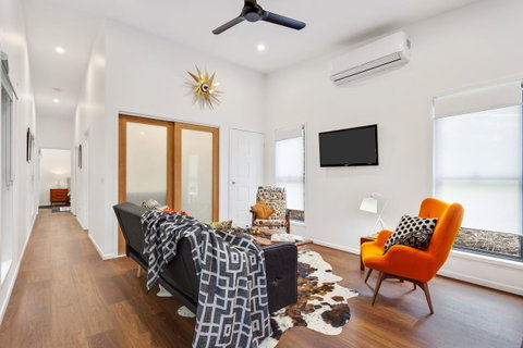 Bower 63 - Holiday Adelaide 5