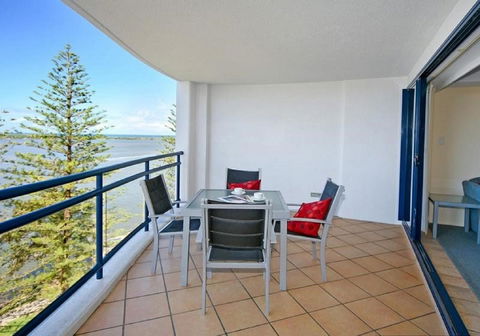 Just Perfect Apartment With Ocean Views - Holiday Adelaide 1