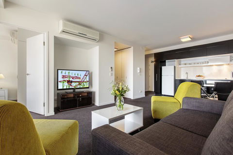 Code Apartments - Holiday Adelaide 5