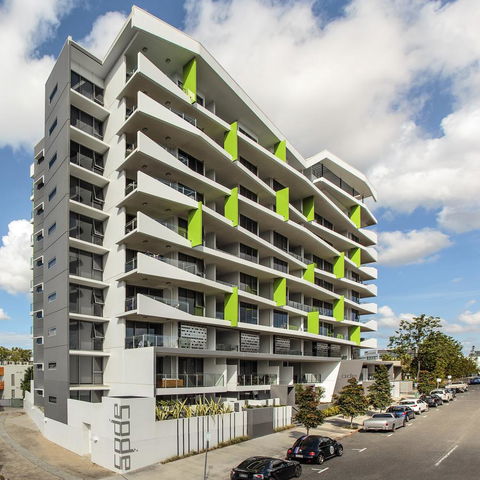 Code Apartments - Holiday Adelaide 8