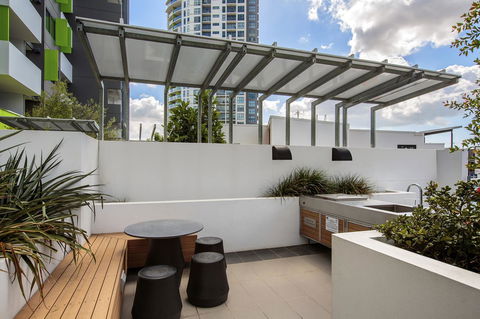 Code Apartments - Holiday Adelaide 18