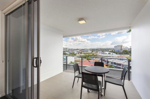 Code Apartments - Holiday Adelaide 39