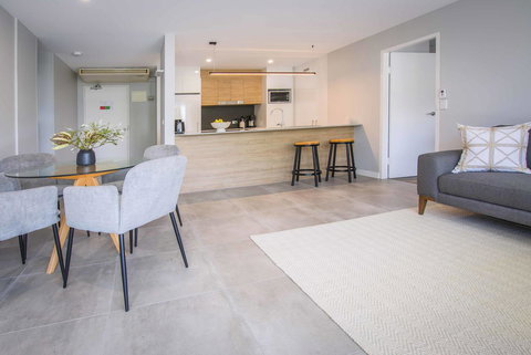 84 The Spit Holiday Apartments - Holiday Adelaide 9