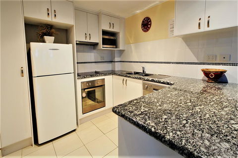 Key Largo Holiday Apartments - Holiday Adelaide 34