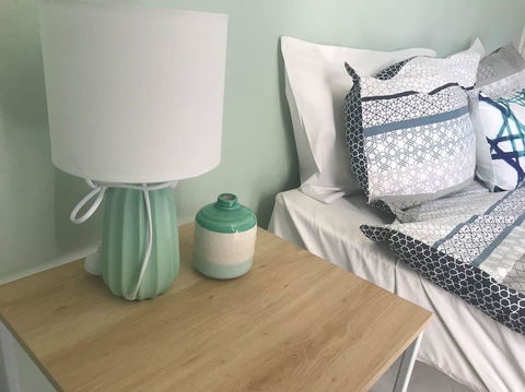 Location! 2BR Town View Unit In Centre Of Airlie. - Holiday Adelaide 14