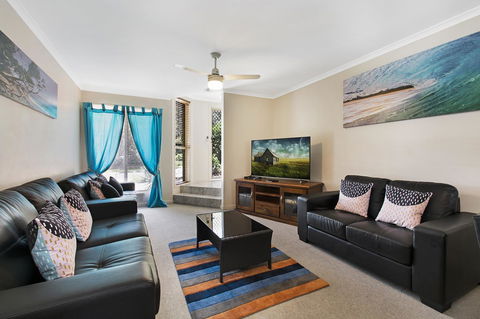 Growder Court 3 - Coolum Beach QLD - Holiday Adelaide 0
