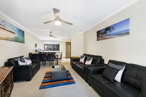 Growder Court 3 - Coolum Beach QLD - Holiday Adelaide 16