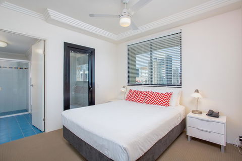 Republic Apartments Brisbane City - Holiday Adelaide 4