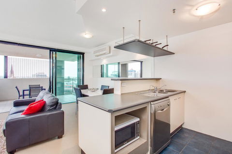 Republic Apartments Brisbane City - Holiday Adelaide 21