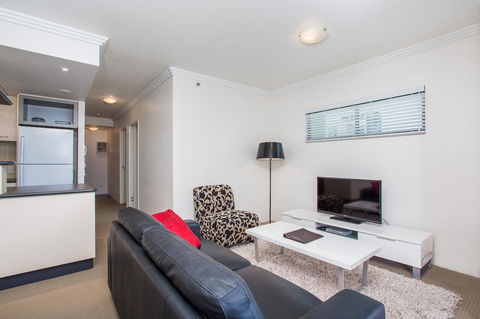 Republic Apartments Brisbane City - Holiday Adelaide 18