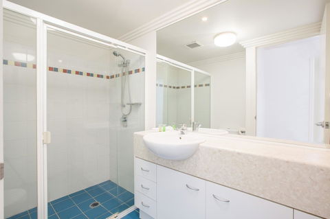 Republic Apartments Brisbane City - Holiday Adelaide 27