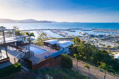 Nautilus On The Hill - Airlie Beach - Holiday Adelaide 0