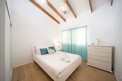 Nautilus On The Hill - Airlie Beach - Holiday Adelaide 6
