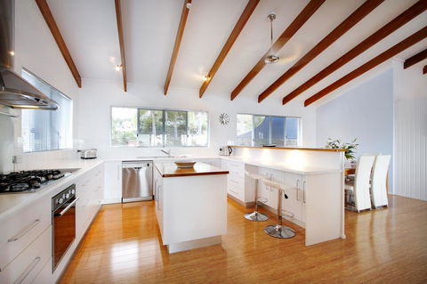 Nautilus On The Hill - Airlie Beach - Holiday Adelaide 36